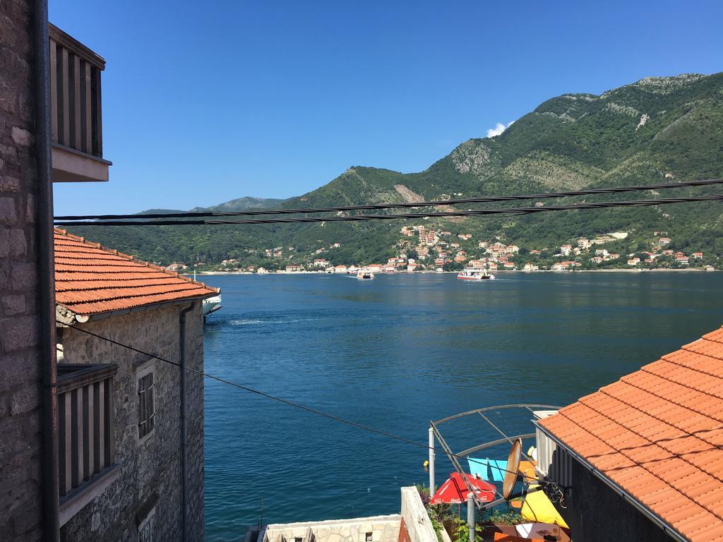 Apartment Aleksandar Tivat Dış mekan fotoğraf
