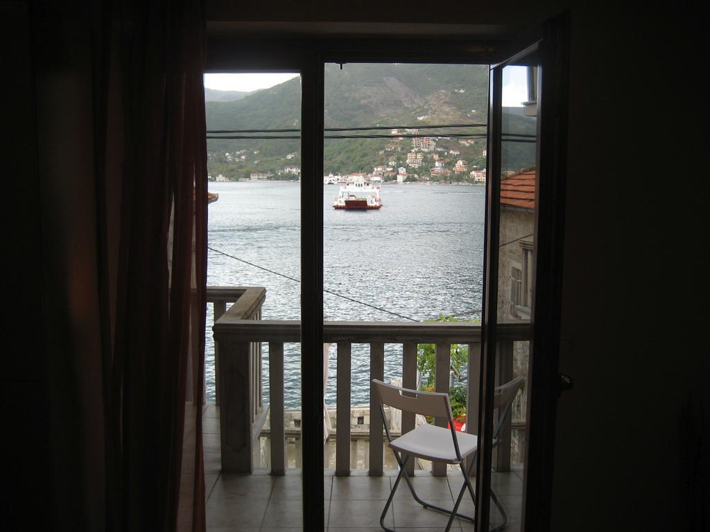Apartment Aleksandar Tivat Dış mekan fotoğraf