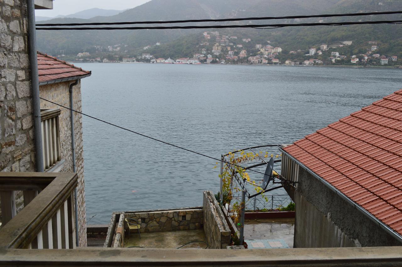Apartment Aleksandar Tivat Dış mekan fotoğraf
