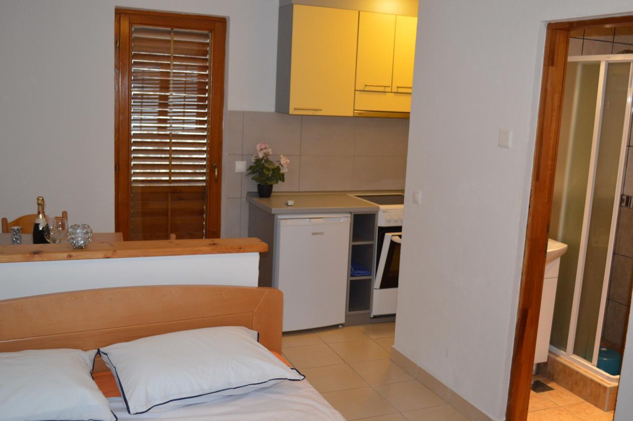 Apartment Aleksandar Tivat Dış mekan fotoğraf