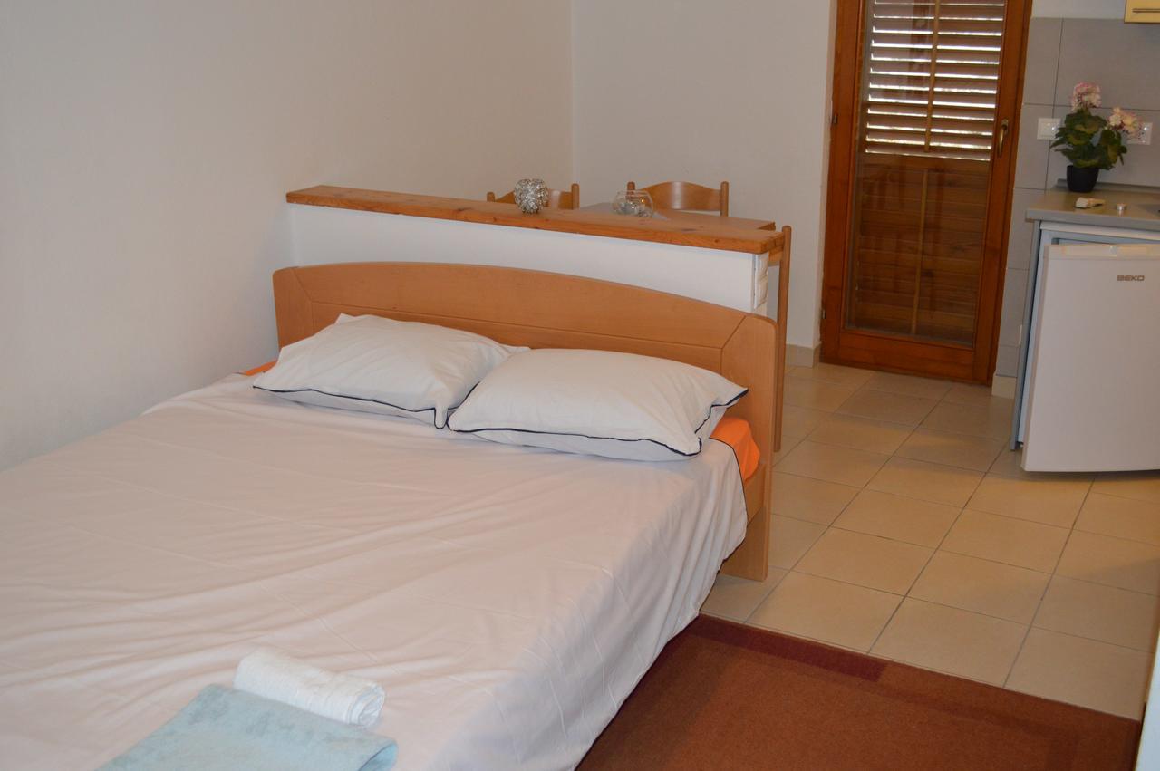 Apartment Aleksandar Tivat Dış mekan fotoğraf