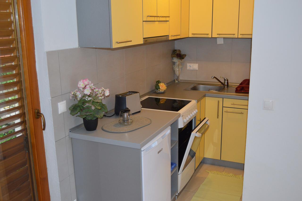 Apartment Aleksandar Tivat Dış mekan fotoğraf