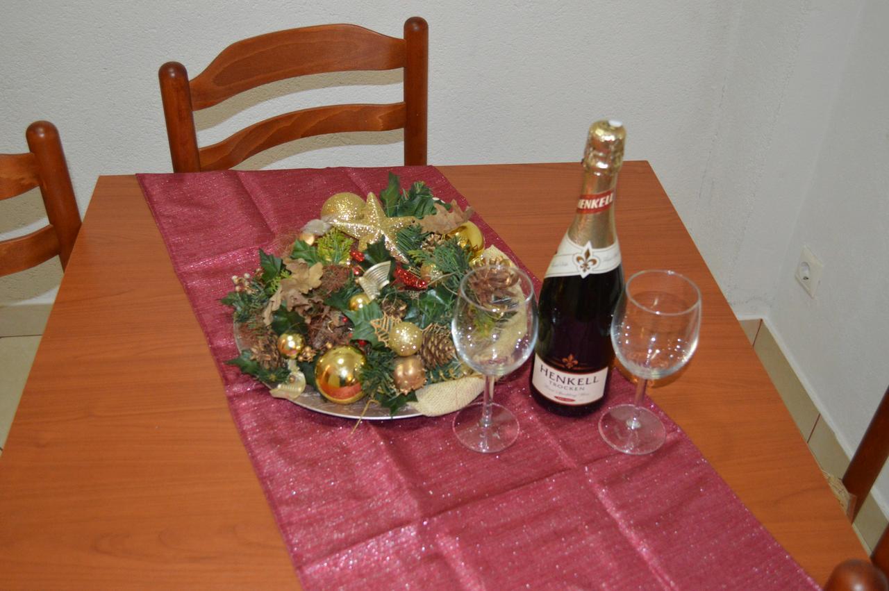 Apartment Aleksandar Tivat Dış mekan fotoğraf