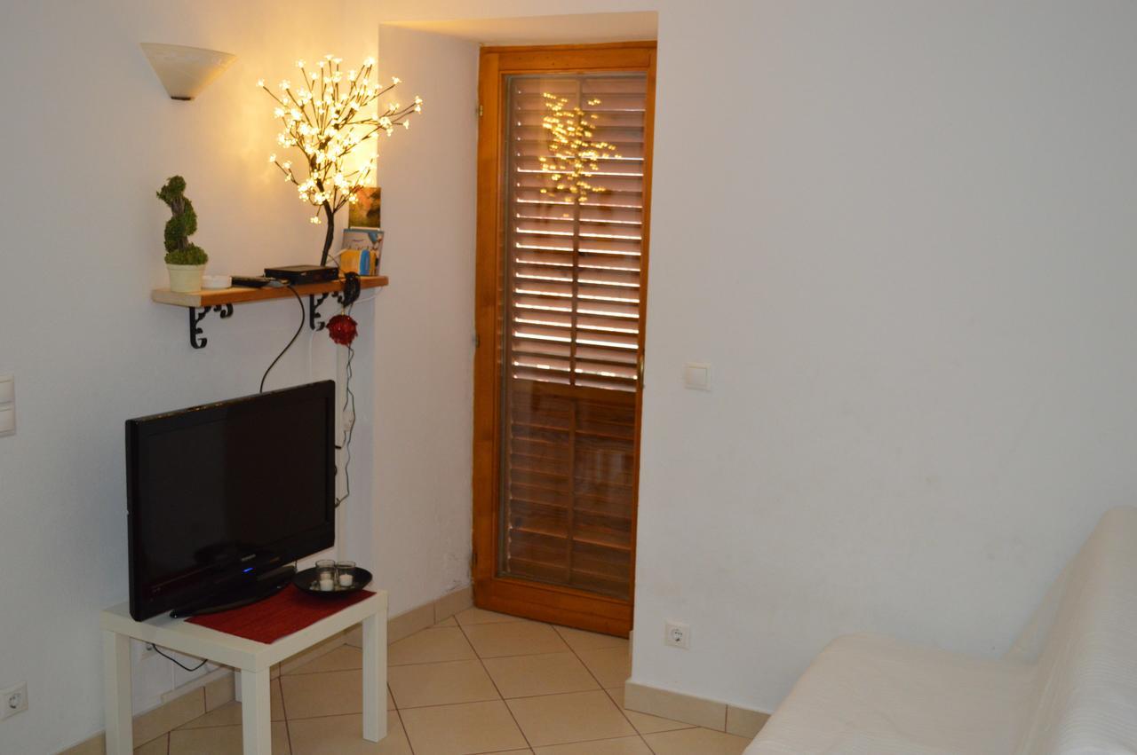 Apartment Aleksandar Tivat Dış mekan fotoğraf