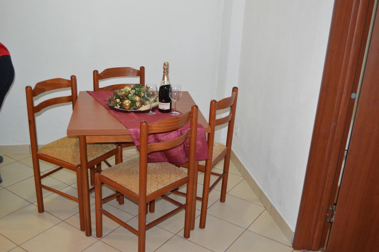 Apartment Aleksandar Tivat Dış mekan fotoğraf
