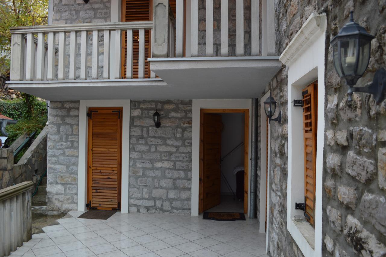 Apartment Aleksandar Tivat Dış mekan fotoğraf