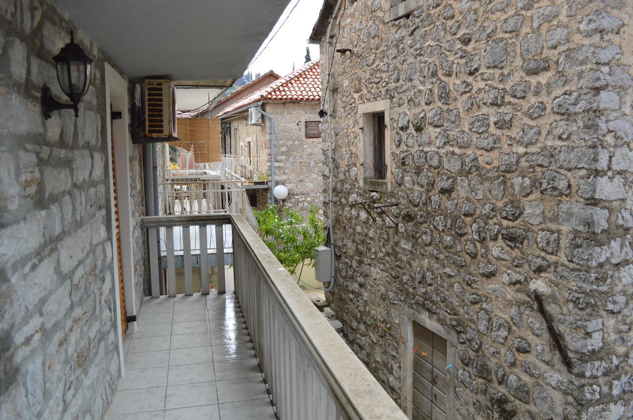 Apartment Aleksandar Tivat Dış mekan fotoğraf